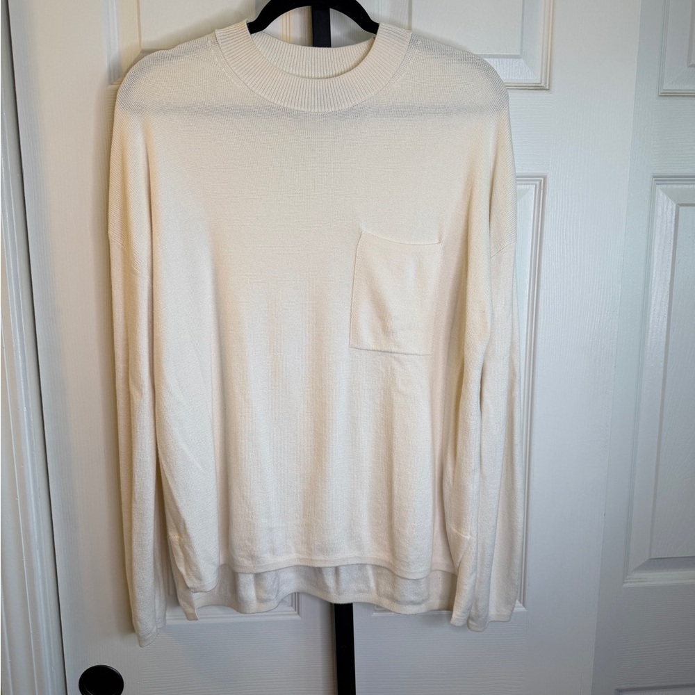 Banana Republic Ivory Knit Sweater, size Medium